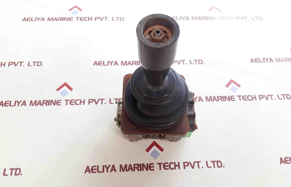 Spohn & Burkhardt VNS011F18VRH Crane Joystick