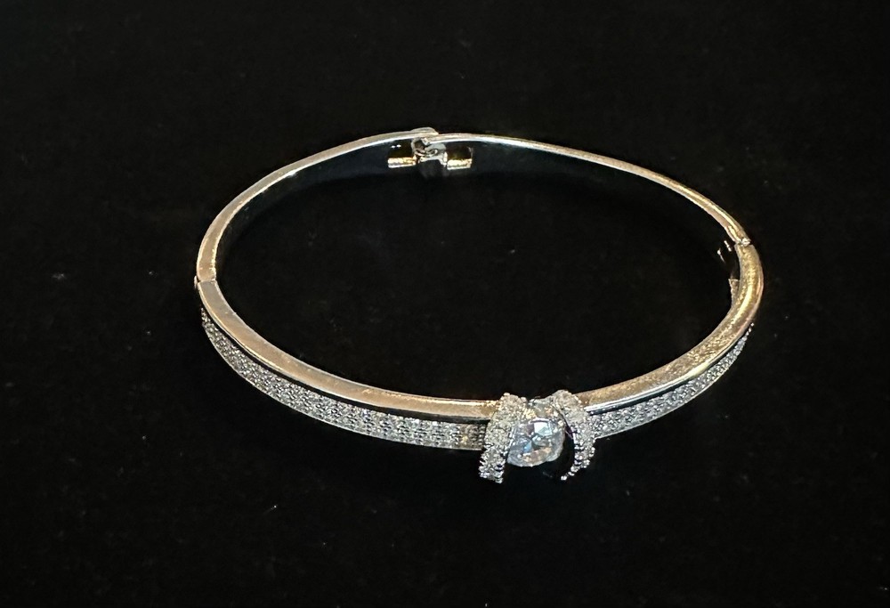 Gorgeous Silver Rhinestone Bracelet