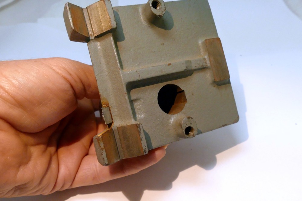 Base for Gaertner Microscope M193 Microscope boom arm stand
