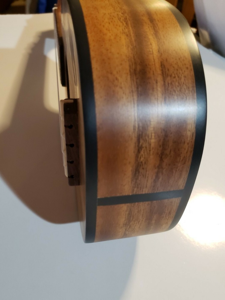 Ukulele Pineapple Soprano Solid Wood