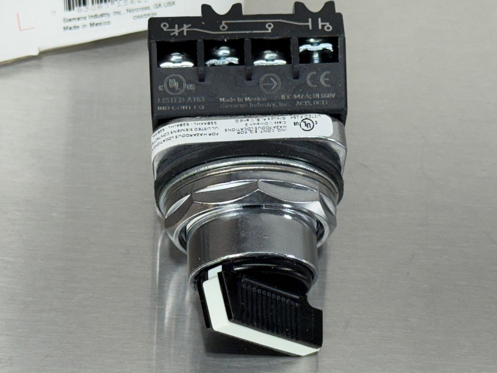 Siemens 52SA2AABA1 Selector Switch 2 Position Maintained 1NO-1NC