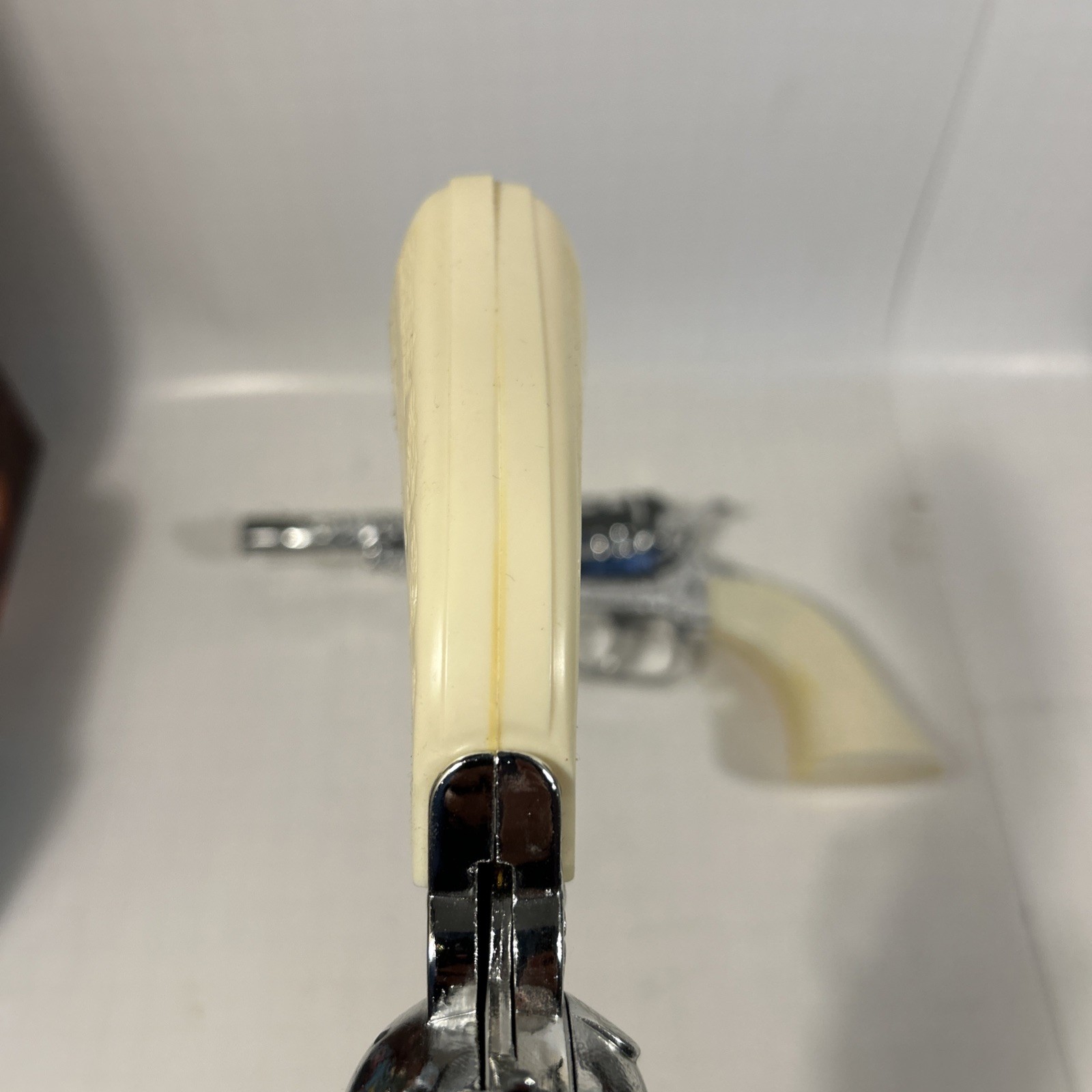 Lot Of 2 VINTAGE PONY BOY GUN PISTOL WESTERN COWBOY COLLECTORS