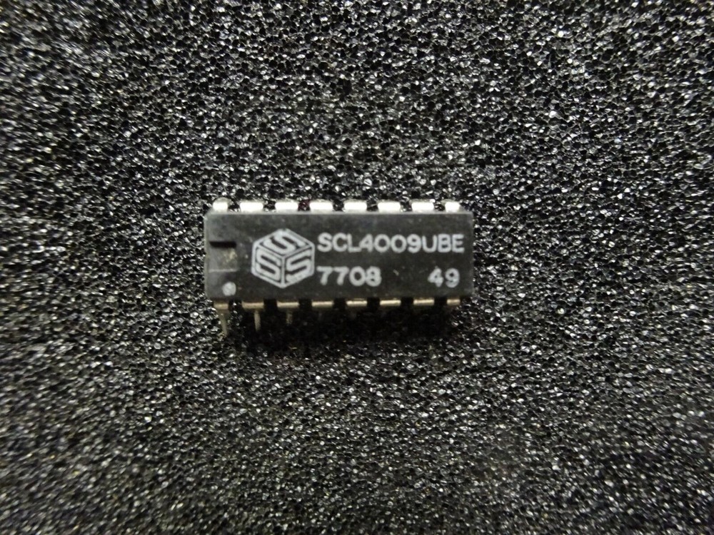 Solid State Scientific SCL4009UBE Hex Inverting Buffer Level Shifter IC DIP-16