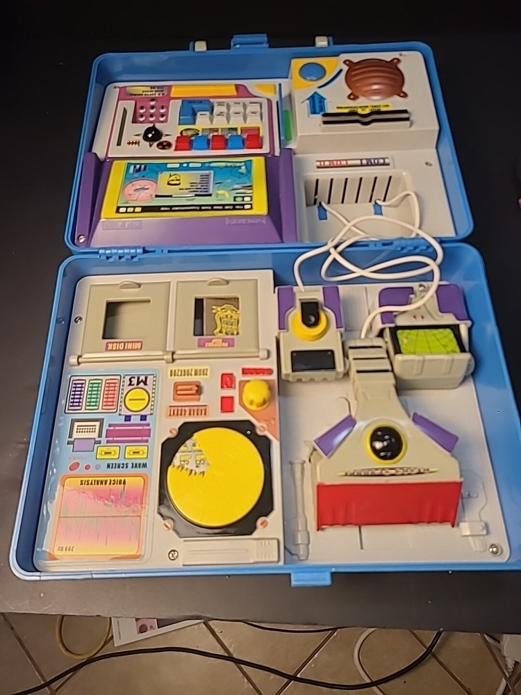Vintage Mission Case Toy Untested.
