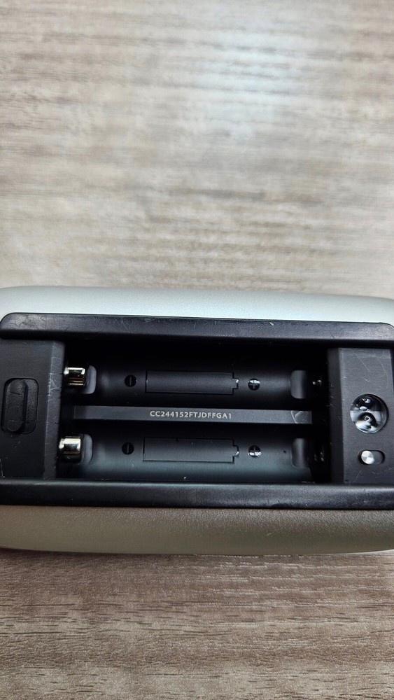 Apple Magic Mouse Bluetooth Wireless A1296 T34