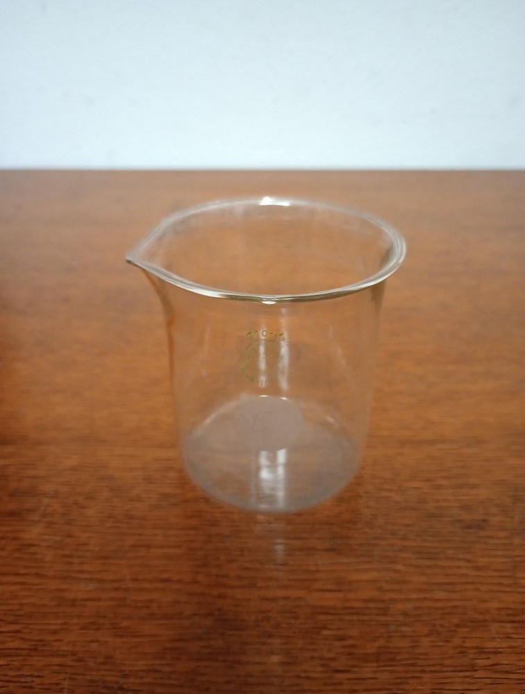 pyrex cylinder Beakers No 1000