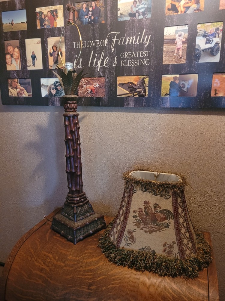 Table Lamp Palm Tree/pineapple Vintage.