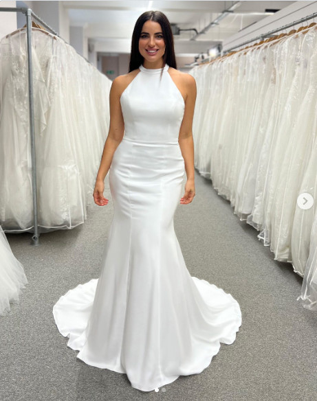 Satin Mermaid Wedding Dresses Halter Neck Sleeveless Sweep Train Bridal Gowns
