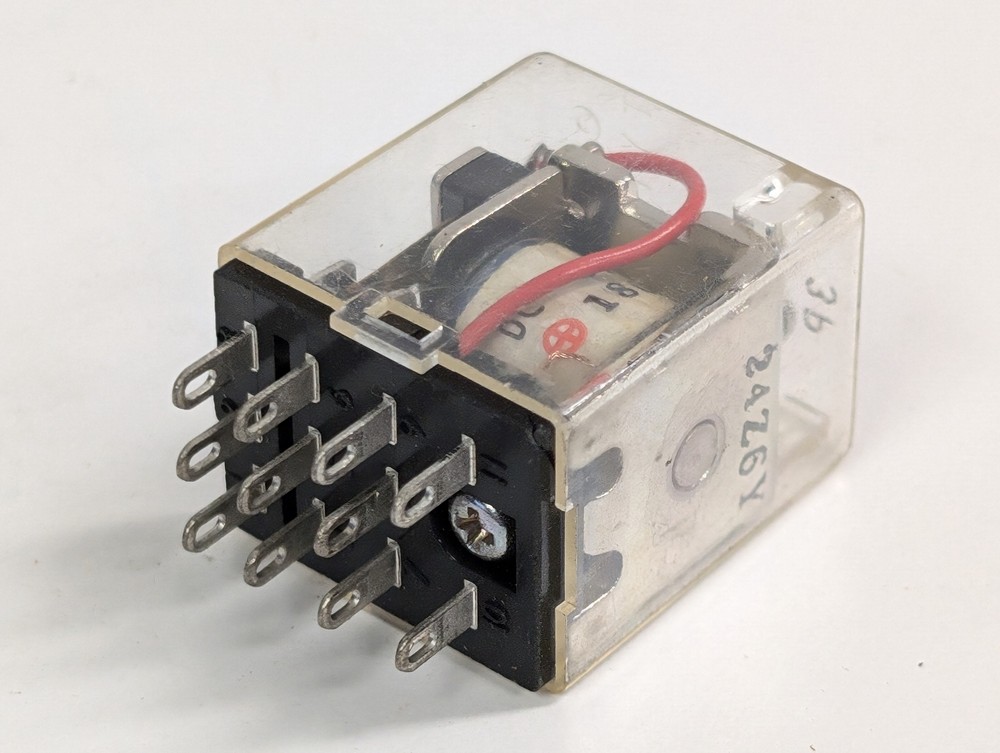OMRON 12-14VDC 3PDT GENERAL PURPOSE RELAY (R-76)