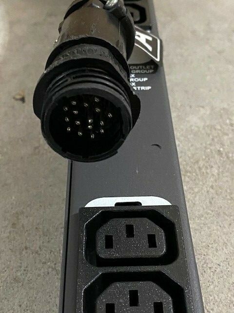 Sun Microsystems SQE24240V16A Outlet Power Distribution Strip