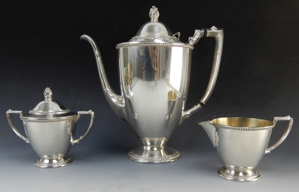 Oneida comunity LTD.Lakewood Silverplate Coffee Pot ,Sugar Bowl and Creamer