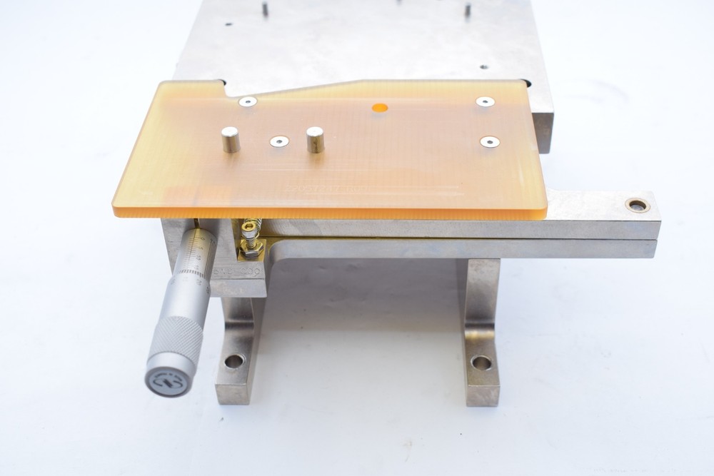 NRC 22056677-R000 X Axis Linear Slide Micrometers