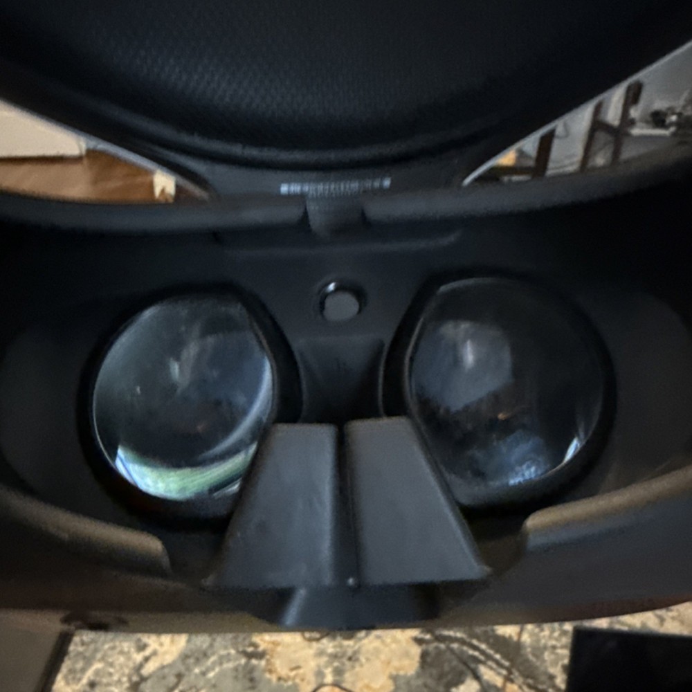 Nearly Complete PSVR Bundle + PS Move Dock(working )