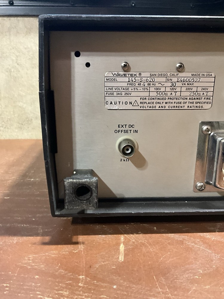 WAVETEK 20 MHZ PULSE FUNCTION GENERATOR MODEL 145 POWERS ON