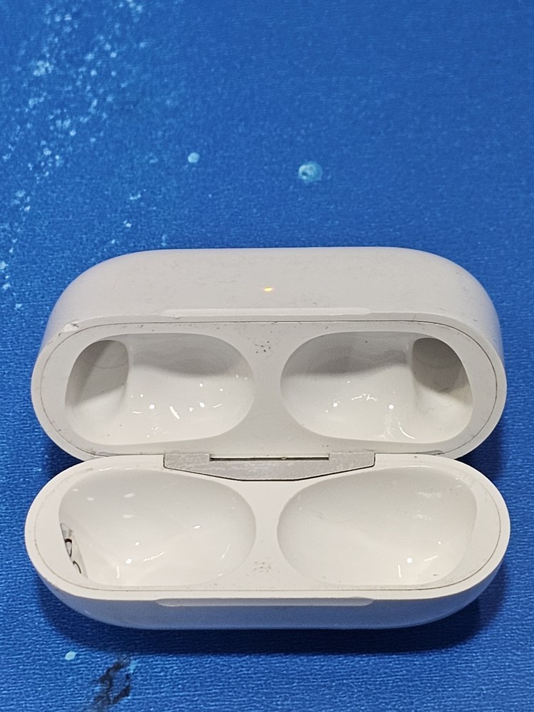 Genuine Authentic Replacement Apple Airpods Pro A2700 Charging Case Only