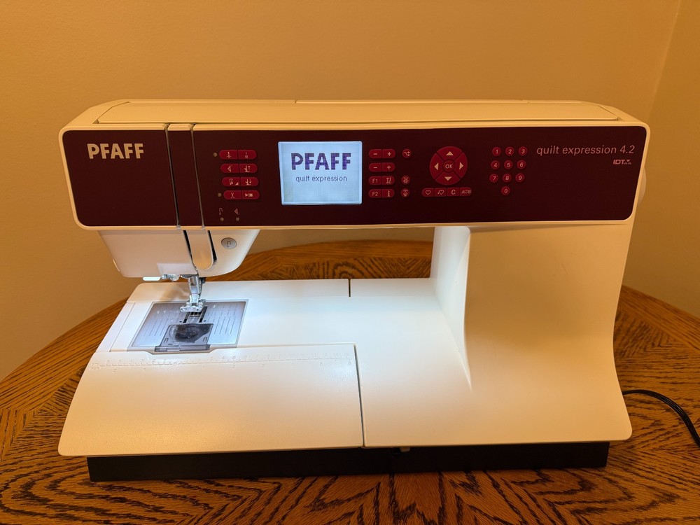 Pfaff Quilt Expression 4.2 Sewing Machine
