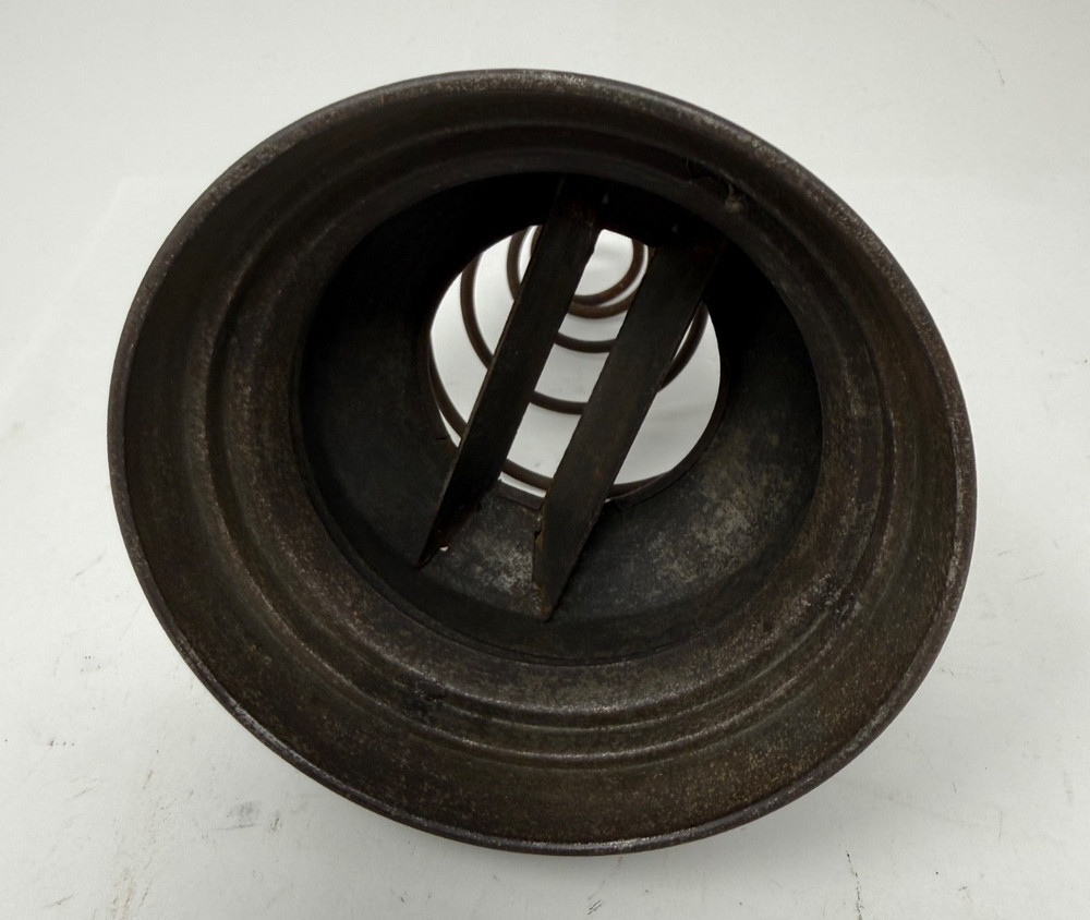 original Adlake short globe railroad lantern globe retainer & spring