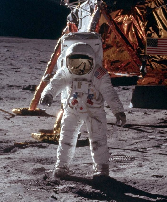 DIY Spacesuit Costume Kit Apollo 11 Moon Walker 12 Pieces