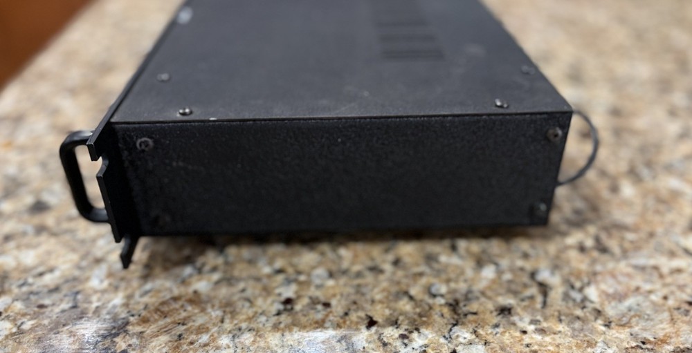 Audio Power Control Distributions Panel Rack Mount 19” Powers Up.