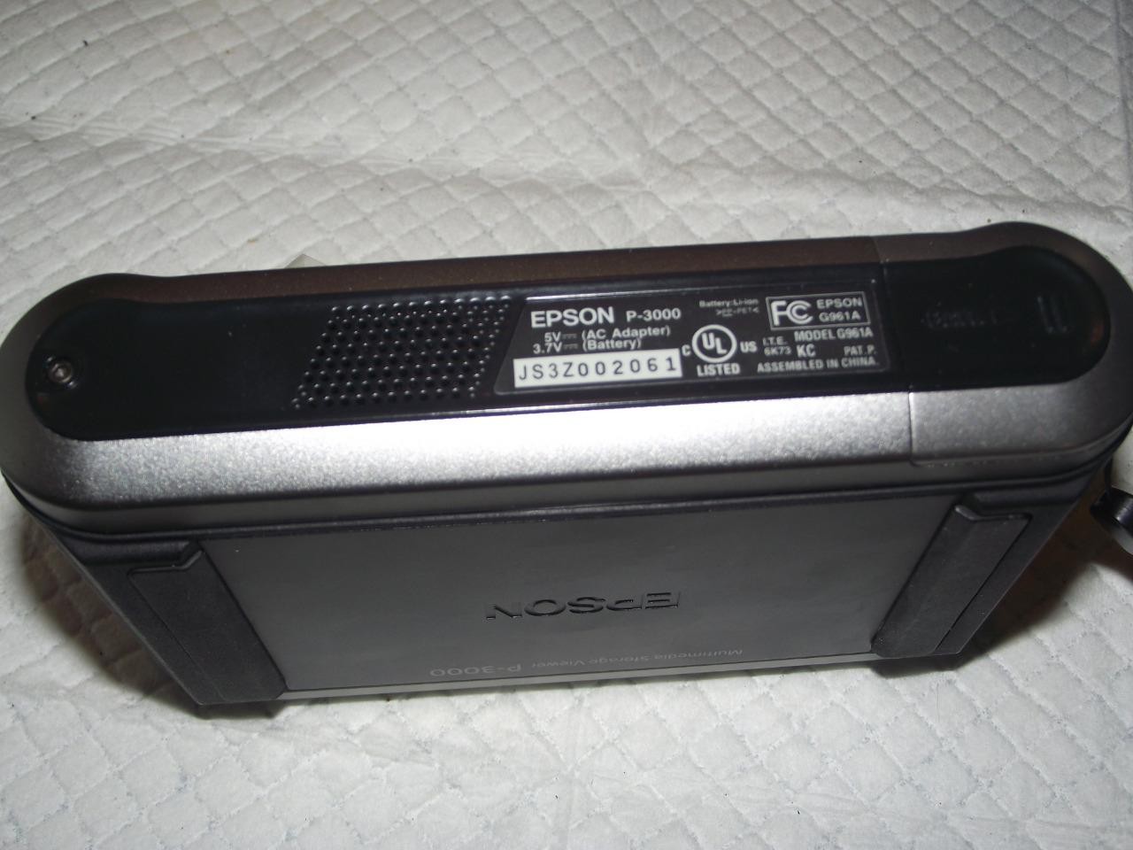 EPSON MULTIMEDIA VIEWER P-3000 PORTABLE STORAGE AND BACK UP