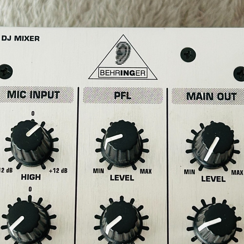 Behringer Pro Mixer VMX 200 used and working