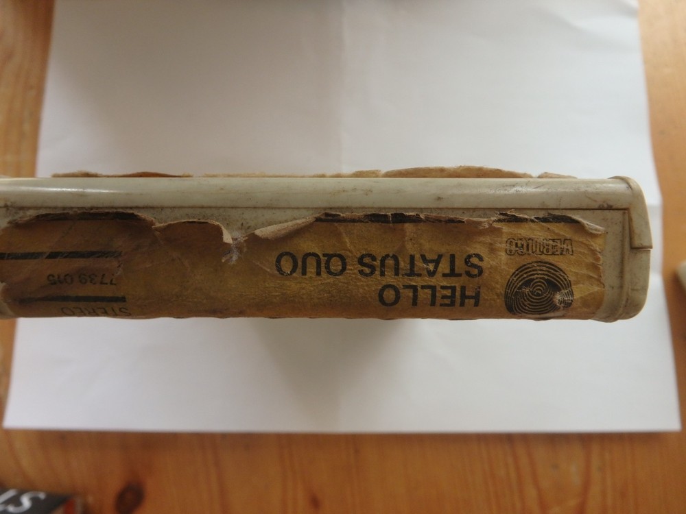 8 track cartridge STATUS QUO HELLO !