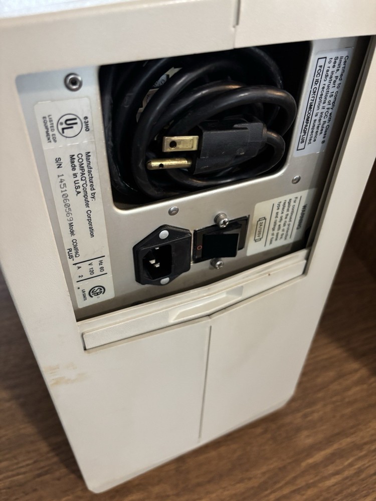 Vintage Compaq Plus Portable Computer/ Read Description