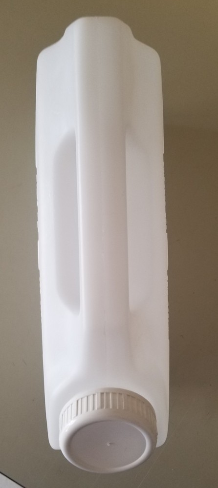 Vtg Igloo Large Refillable Water/Freeze Ice Container Insert. [E2 31]