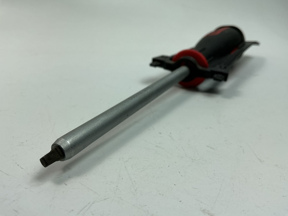 Gearwrench 80092 Square Screwdriver #3 X 5"