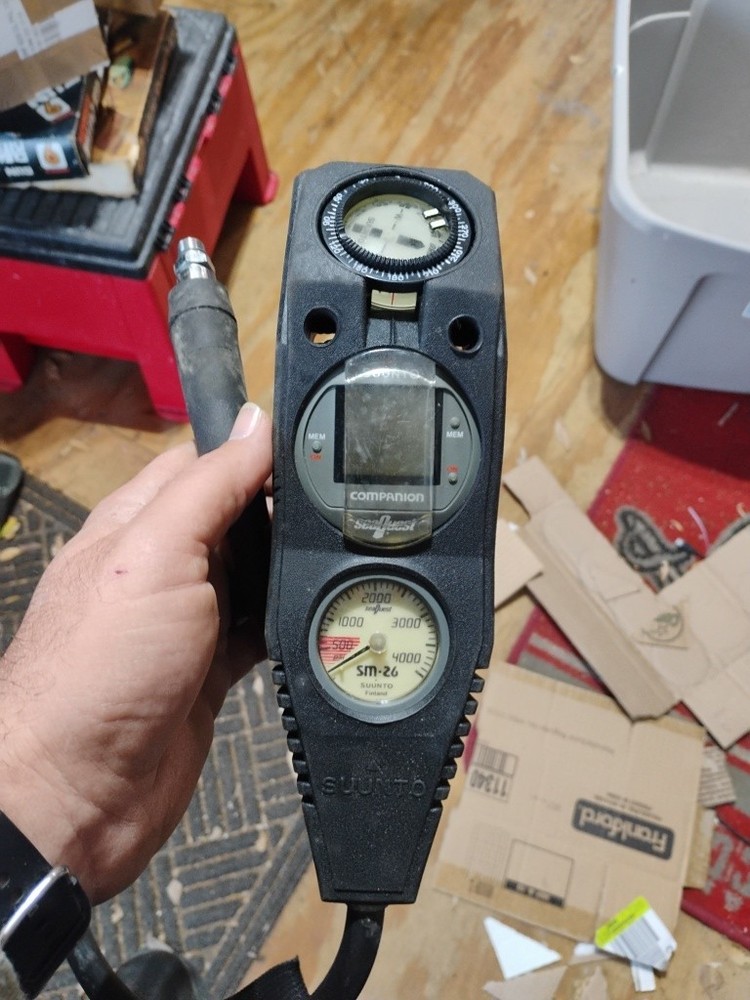 Suunto/Seaquest Dive Console SM26 press, compass, Solutions computer hard case