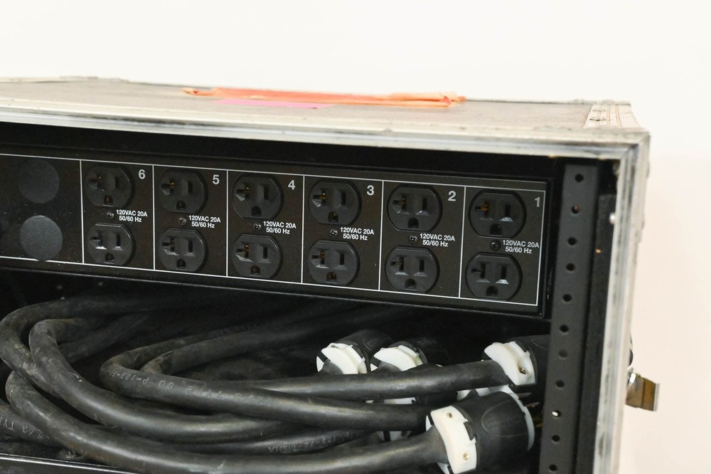 Lightronics 24-Channel Dimmer Rack with Road Case CG01QYD
