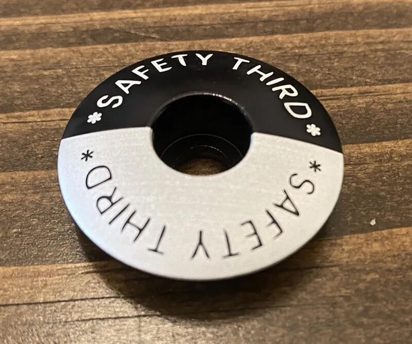Safety third - Threadless Bicycle Headset Stem Cap 1 1/8"