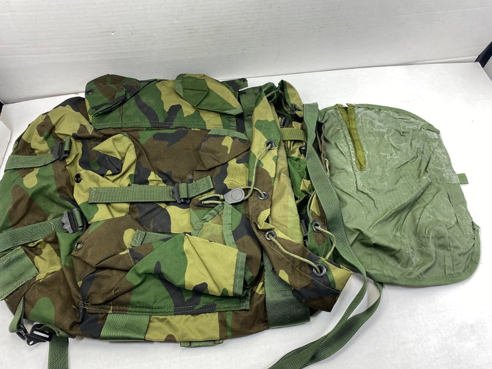 Unicor Alice Comms Equipment Pack, Woodland NOS #1's, VERSION 2