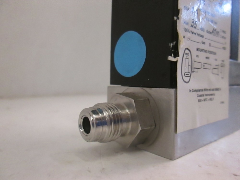 Unit UFC-1000 Mass Flow Controller MFC, O2, 5000 SCCM