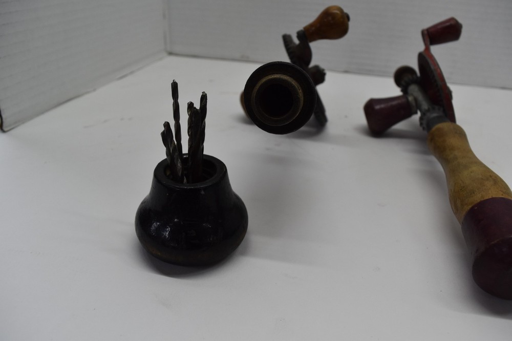 TWO VINTAGE EGG BEATER STYLE MANUAL HAND DRILLS DRILL BITS
