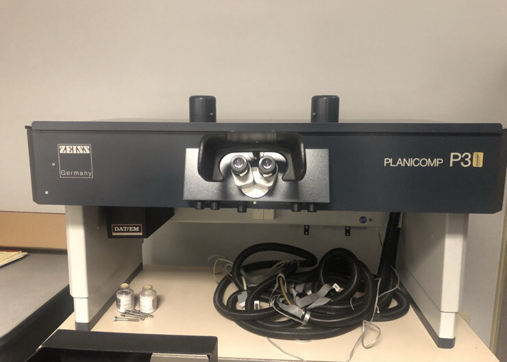 Carl Zeiss Planicomp P3 Plotter & OPTIONAL TABLE GOV SURPLUS WE CRATE & SHIP