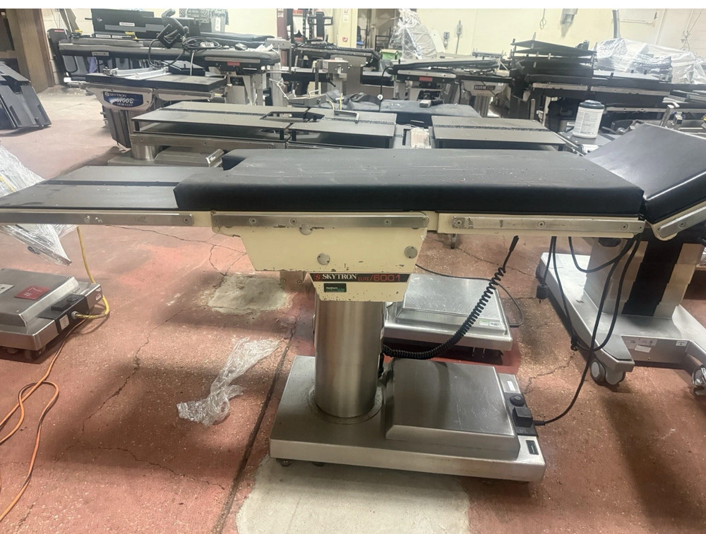Skytron 6001 Elite Surgical OR Table with Hand Controller