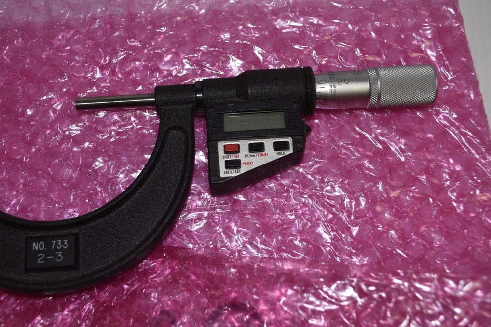 Starrett 733 Friction Thimble Digital Electronic Micrometer 2-3" (OYF76)