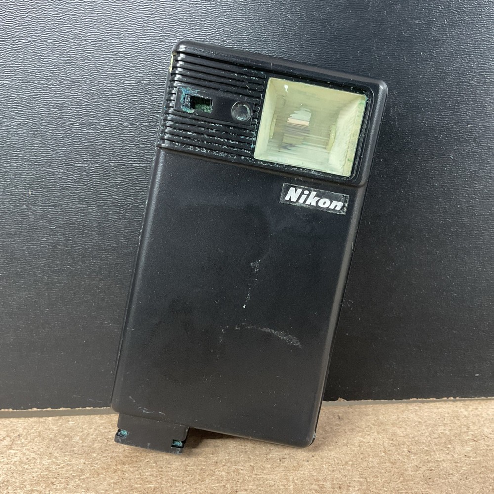 Nikon Speedlight SB-9 Shoe Mount Flash Vintage - Untested