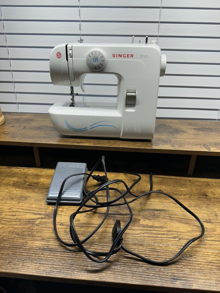 Singer Start Electric Sewing Machine Model 1304