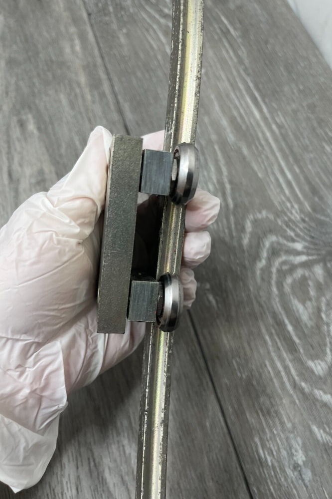 S-Shaped Compact Linear Rail Guide System w/Sliders (Part# Unknown)