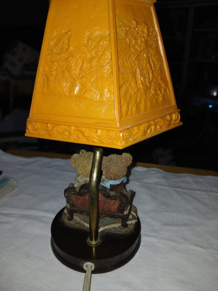 Vtg. Handcrafted Storage Bears Lamp/Nightlight, Works