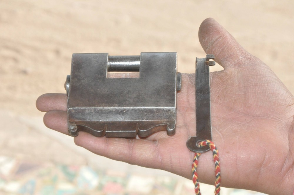 Vintage Iron Handcrafted Square Shape Fine Engraved Strip System Padlock
