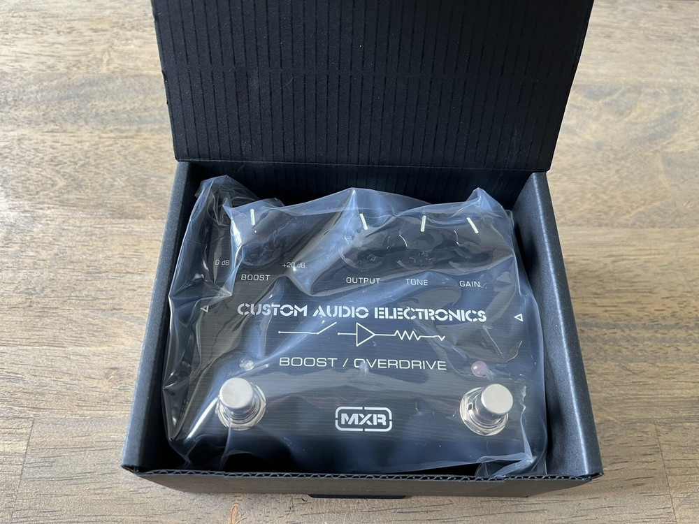 MXR MC-402 Custom Audio Electronics Booster and Overdrive