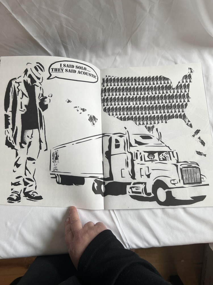 NEIL YOUNG 2010 US Concert Tour Program Art Book