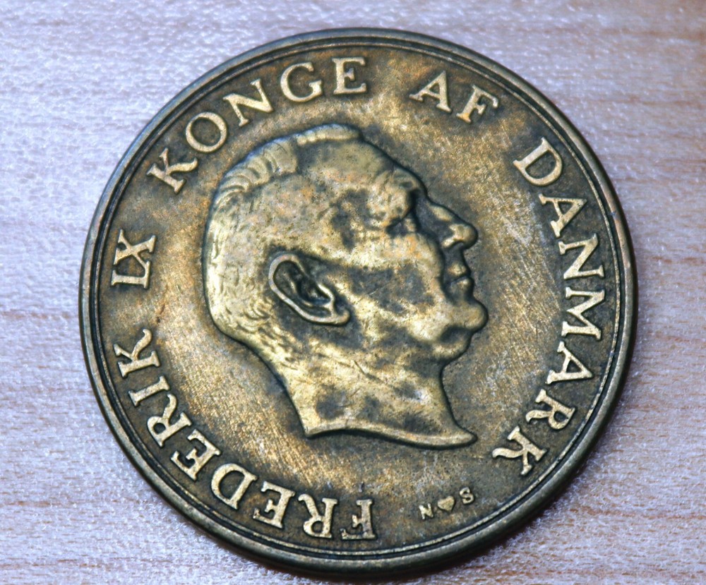1952 Denmark 2 Kroner Frederik IX