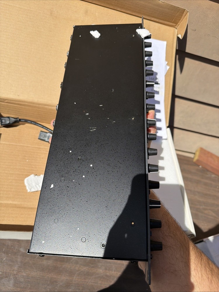 DBX 166XL Compressor Limiter/Gate Effects DSP Processor In Box