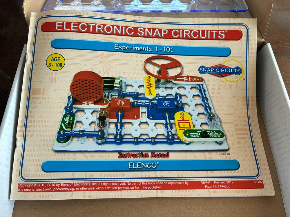 Snap Circuits Jr. SC-100 Electronics Exploration Kit 100+ STEM Projects
