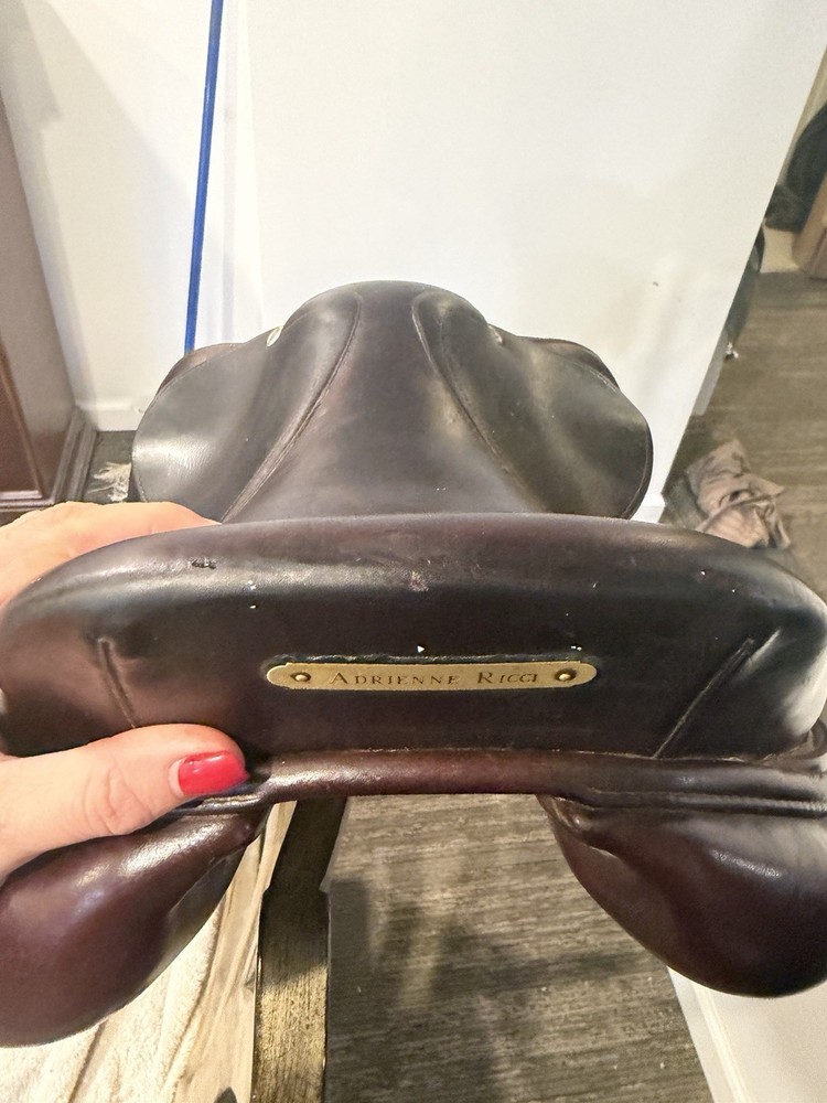 16.5” CWD Saddle SE02 2016 MW 2L Flap