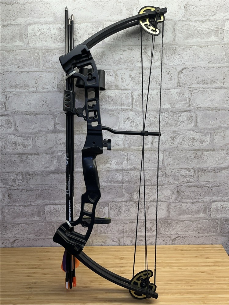 Barnett Bone Collector Junior Compound Bow